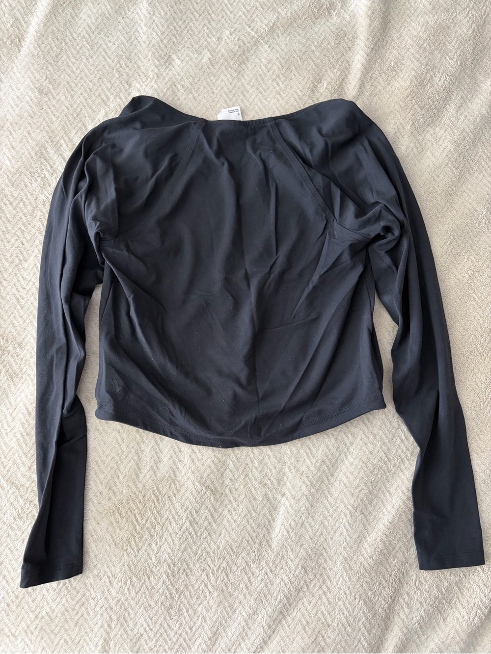 all in motion Black Long-Sleeve Fitted Active Top - Picture 3 of 3